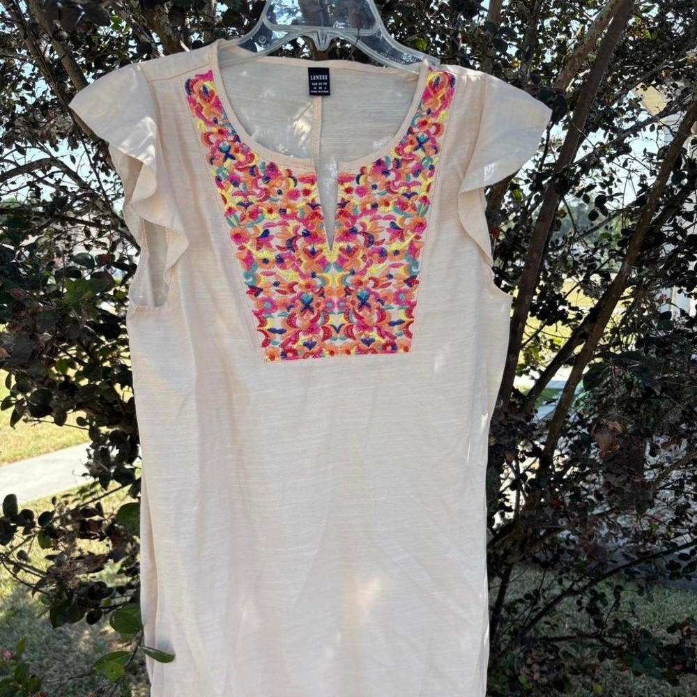 Cream‎ and pink embroidered flutter sleeve Tunic SZ M Boho Croquette